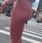 Ela sabe que ta gostosa demais