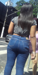 Moreninha da bundinha gostosa