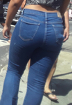 Moreninha da bundinha gostosa