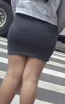 Corpinho delicioso neste vestido preto definindo o rabo gost