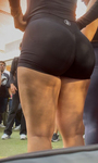 Rabo gostoso dess aloira de shorts preto