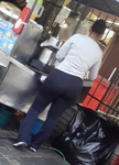 Vendedora ambulante muito gostosa