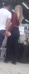 Fiquei de longe só imaginando essa loira deliciosa de quatro