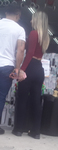 Fiquei de longe só imaginando essa loira deliciosa de quatro