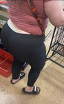Latina gostosa com um bundão enorme, do jeito que eu gosto????