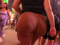 Olha o tamanho do cu dessa gostosa