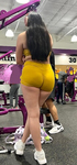 Latina Sexy de Academia BUNDA ENORME em Spandex amarelo