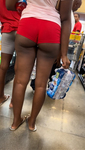 Magra e grossa ???? A Ebony tinha aqueles bolos balançando