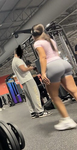 CORPO GROSSO E SHORTS CINZA