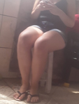 Flagra  da Deliciosa Esposa do meu amigo de shortinhos