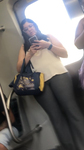 Bucetinha de calça legging no trem