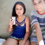 3 Putinhas Safadas se masturbando 2