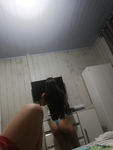 Fingi estar dormindo e tirei fotos da minha irmã trocando de
