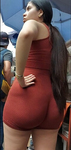 Latina linda com a bunda enfiada mostrando seu GRANDE CAMELT