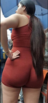 Latina linda com a bunda enfiada mostrando seu GRANDE CAMELT