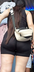 Latina linda com a bunda enfiada mostrando seu GRANDE CAMELT