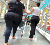Latina Milf novinha em folha