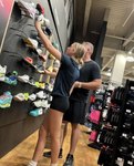 loira magra com bumbum avantajado e vagina