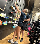 loira magra com bumbum avantajado e vagina