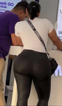 Empinando o rabo no balcão