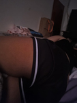 Minha mulher dormindo de shortinho