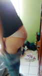 Esposa Gostosa colocando a calça Jeeans