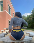 @kaitlinashleybleu Gata deliciosa