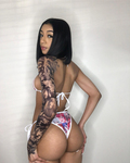 @kaitlinashleybleu Gata deliciosa