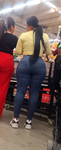 Bunda enorme em jeans, corpo latino