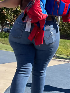 Bunda latina no parque