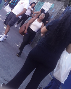 Novinha da bunda gostosa e enorme
