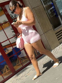 Saiu pra provocar os machos mesmo