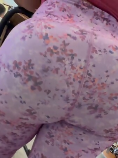 Bunda grande de MILF de rosa