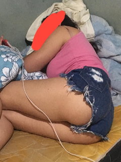 ESPOSA Puta de corno sendo exibida no grupo