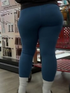 Milf gostosa e curvilínea