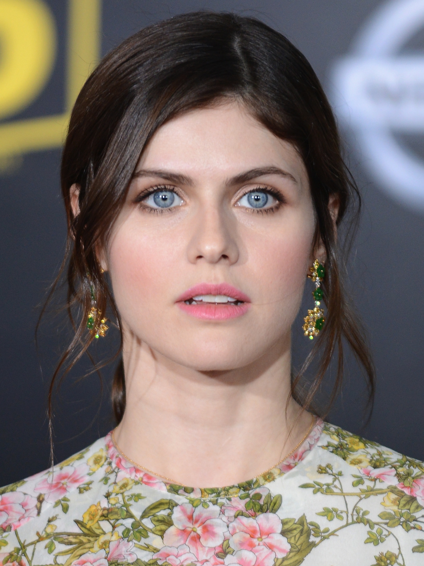 Alexandra Daddario transando - Mulheres Peladas VIP