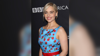 Emilia Clarke a "Daenerys Targaryen" fez ensaio sensual