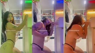 Maiira Pedroso chupando um consolo
