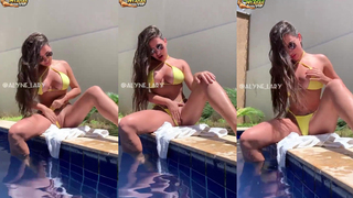 Alyne Lary #17365