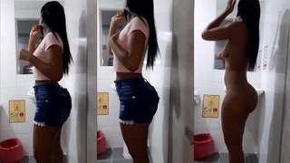 Morena tirando a roupa #26885