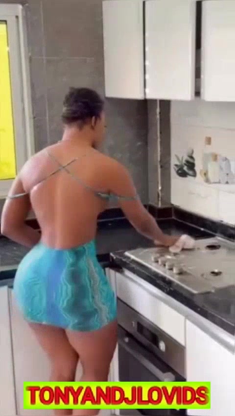 HOT JESSICA PITBUL