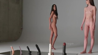 Alba e Clau - O Grande Desafio do Dildo
