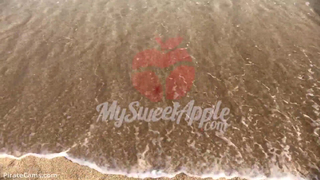 Miss Apple 7