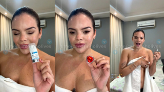 Milf brasileira com plug anal
