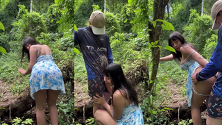 Ninfa Japa fodendo com amigo no meio do mato