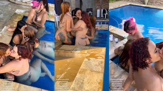 As safadinhas ficaram com tesão na piscina quiseram esfregar a bct