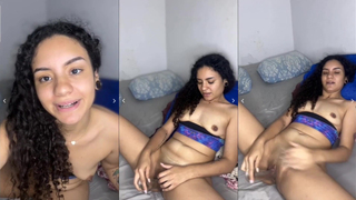 NINFETA BRINCANDO SOZINHA LIVE