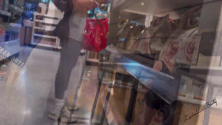 Latina com um bumbum avantajado ????