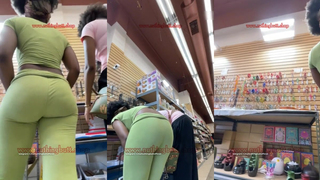 Ela adora ficar se inclinando pra gente