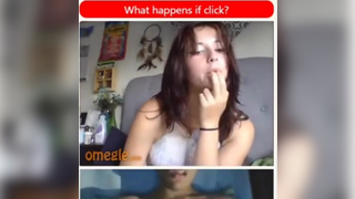 (OMEGLE) BRANQUINHA SUBMISSA FEZ TUDO QUE O ROLUDO PEDIU